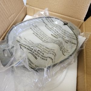 Pampered chef 2 qt enameled cast iron baker gray in color